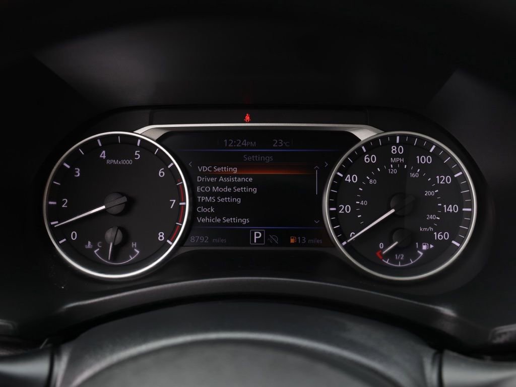 Used 2025 Nissan Sentra SV image 27