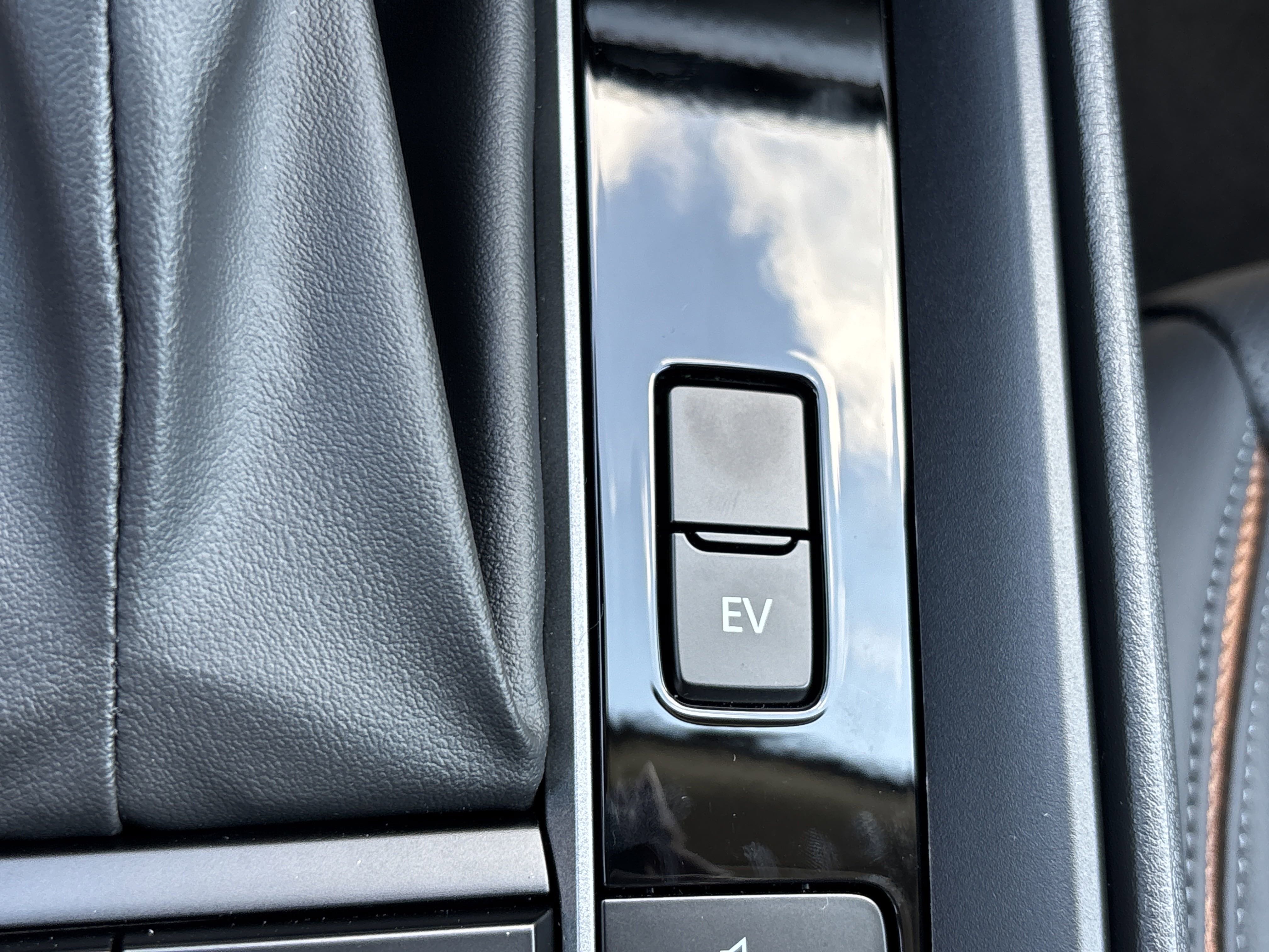 New 2026 MAZDA CX-50 AWD 2.5 Hybrid w/ Premium Pkg image 42