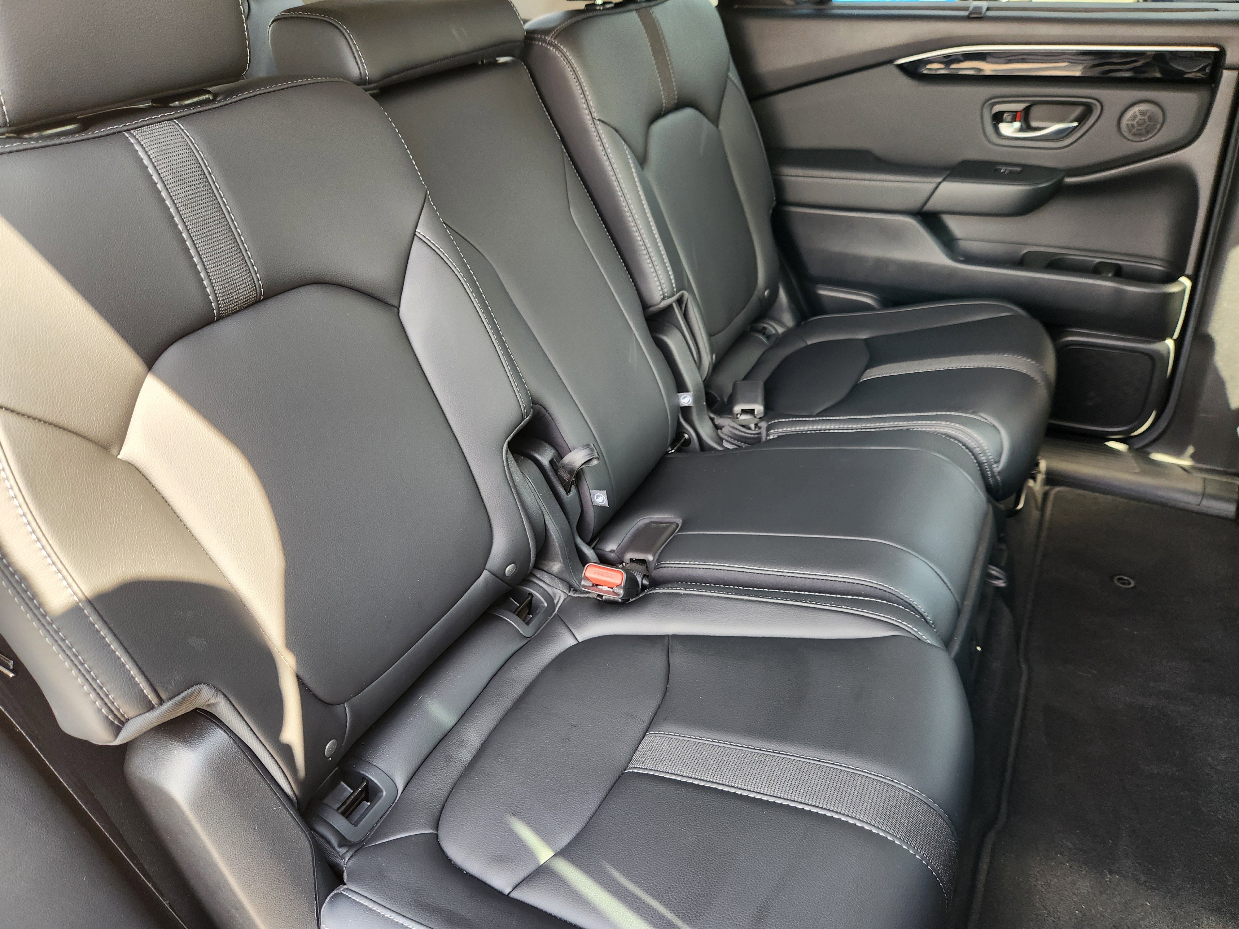 Certified 2025 Honda Pilot EX-L image 16