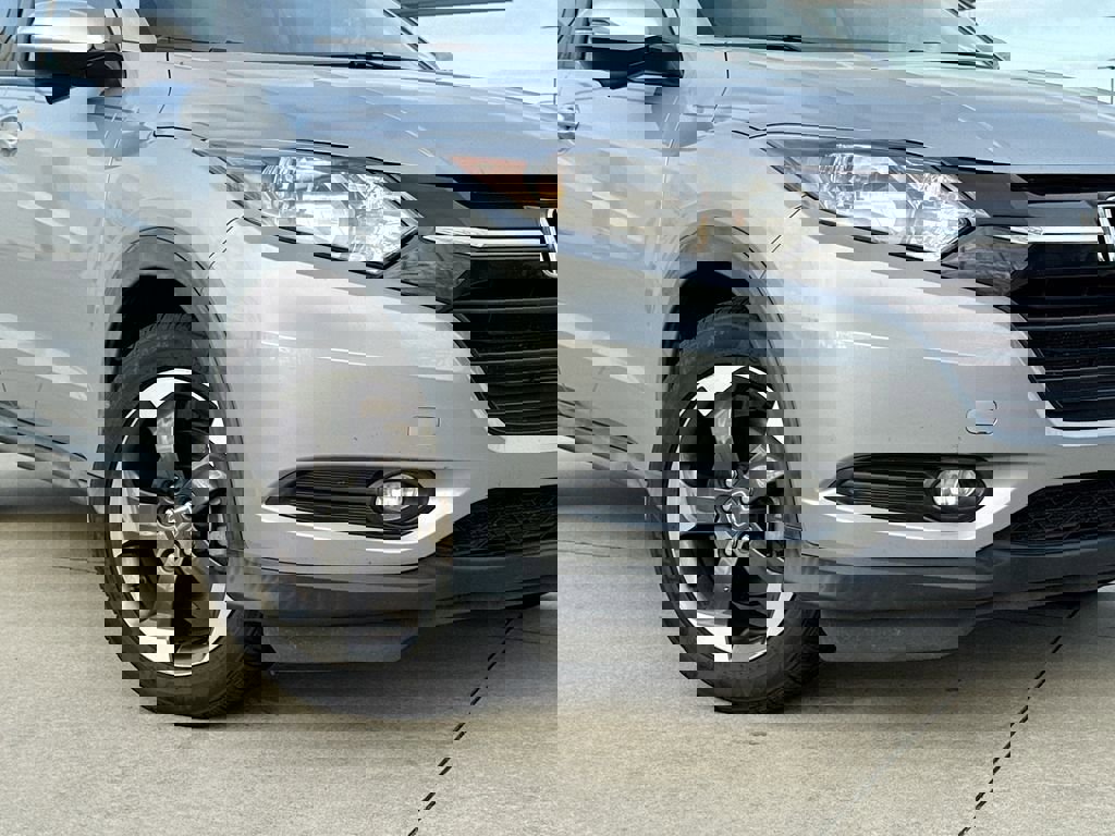 Used 2018 Honda HR-V EX-L image 9