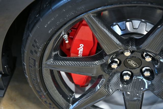 Used 2020 Ford Mustang Shelby GT500 w/ Carbon Fibre Track Pack image 19