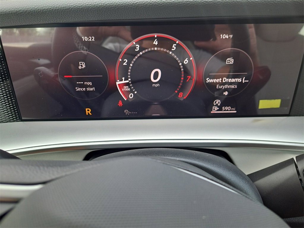 New 2025 Volkswagen Tiguan SE image 12