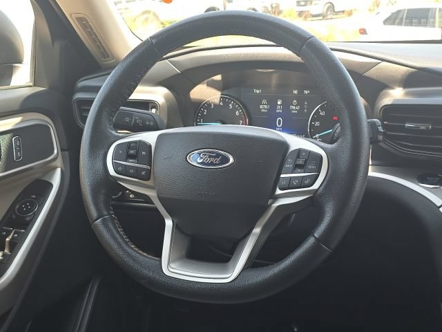Used 2024 Ford Explorer XLT RWD image 36