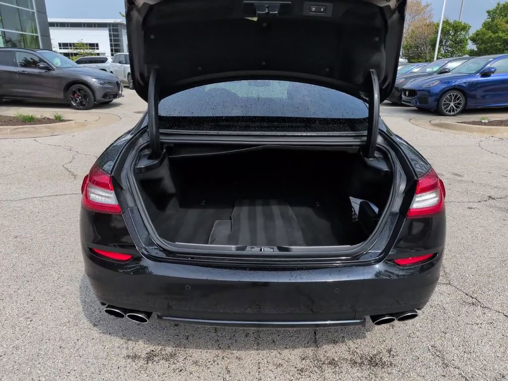 Used 2016 Maserati Quattroporte S Q4 AWD/4WD image 12