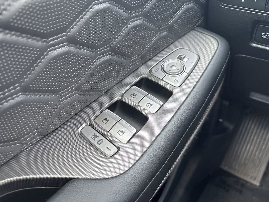 Used 2020 Hyundai Palisade Limited image 25