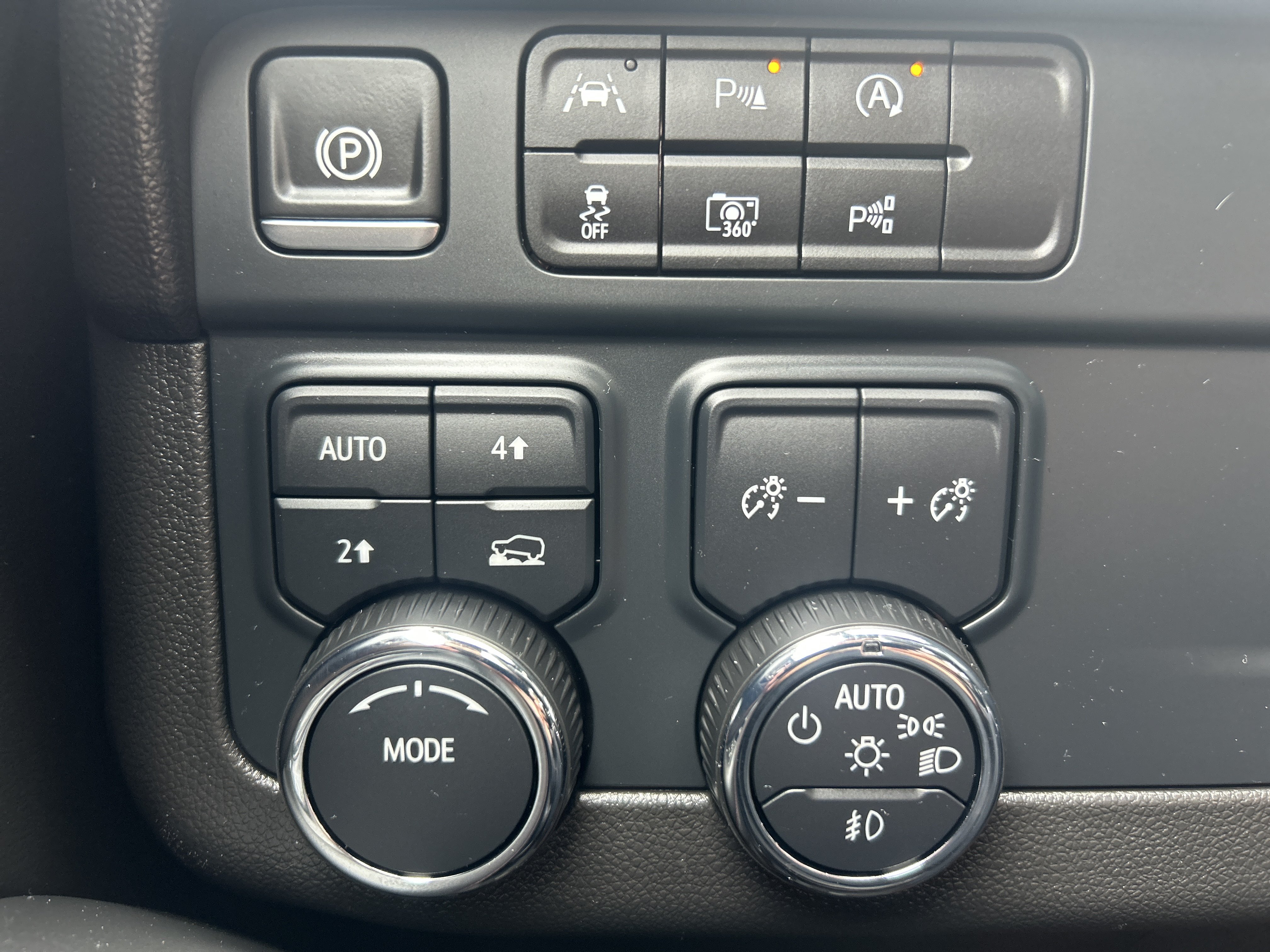 Used 2025 Chevrolet Tahoe RST w/ Comfort Package AWD/4WD image 51