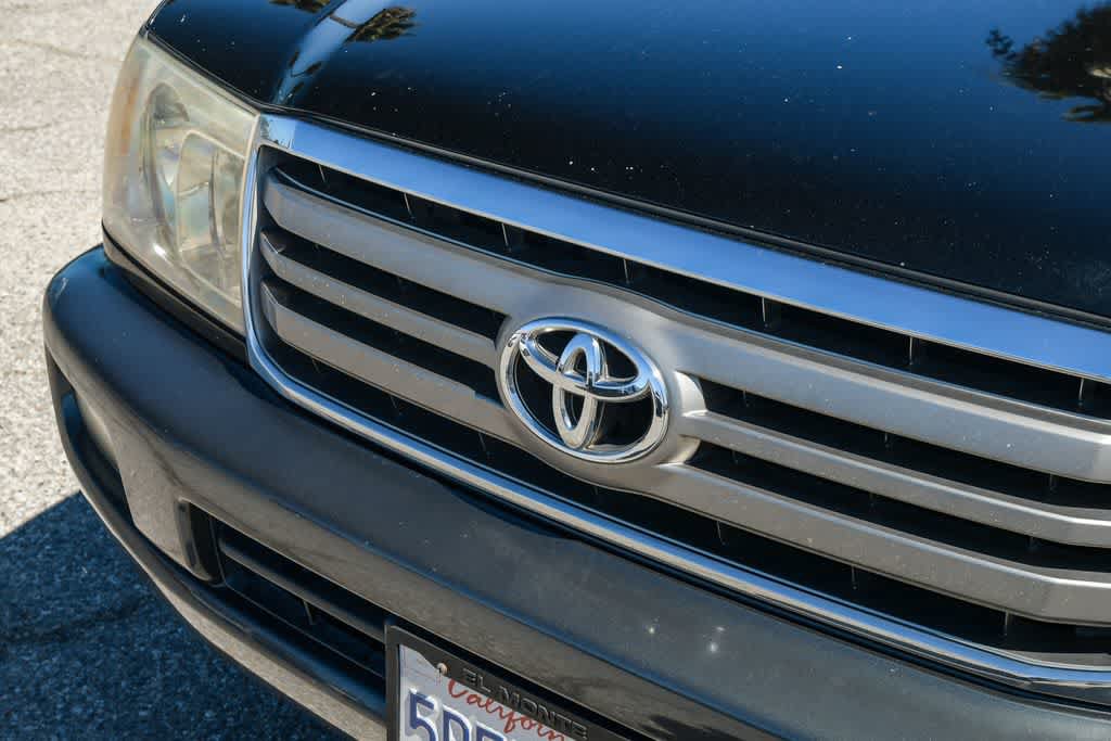 Used 2006 Toyota Land Cruiser AWD/4WD image 5