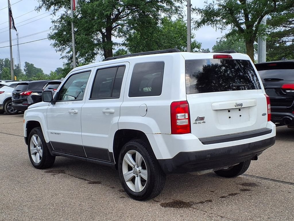 Used 2014 Jeep Patriot Latitude w/ Sun/Sound Group AWD/4WD image 6