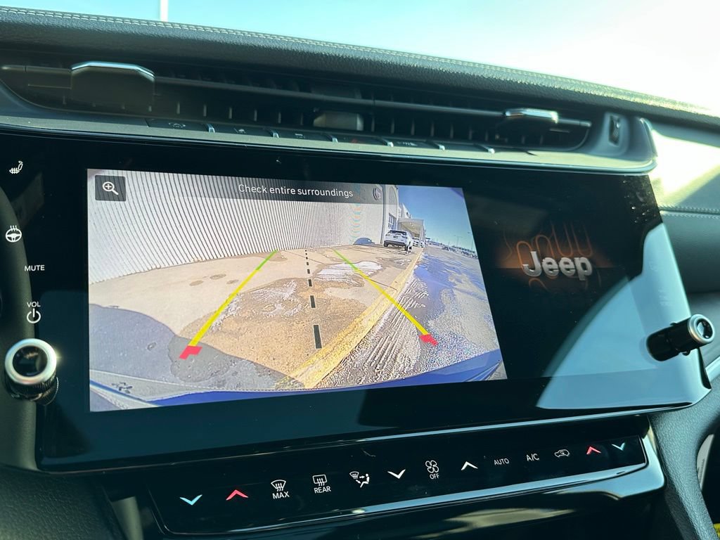 New 2026 Jeep Grand Cherokee Limited AWD/4WD image 40