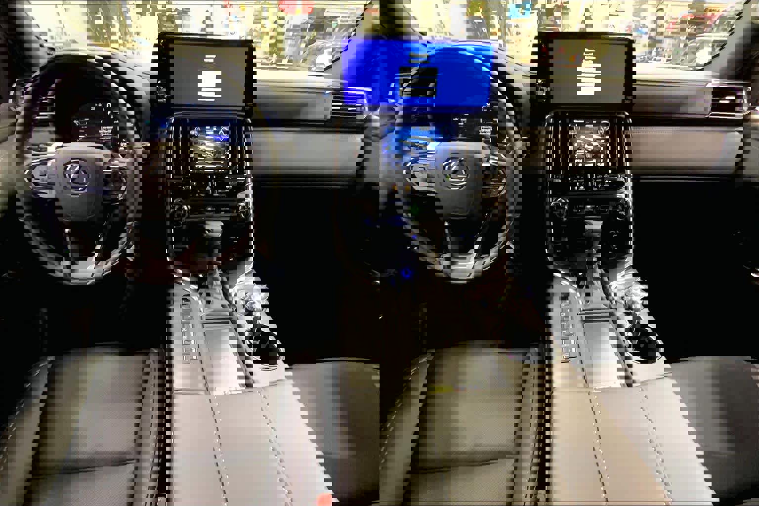 New 2026 Lexus LX 600 4WD w/ Luxury Package image 5