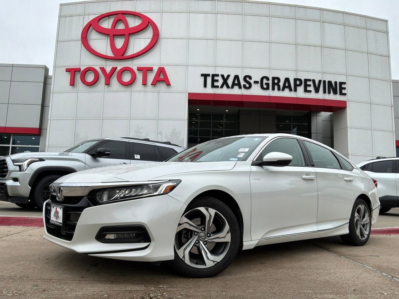 Used 2018 Honda Accord EX-L image 2