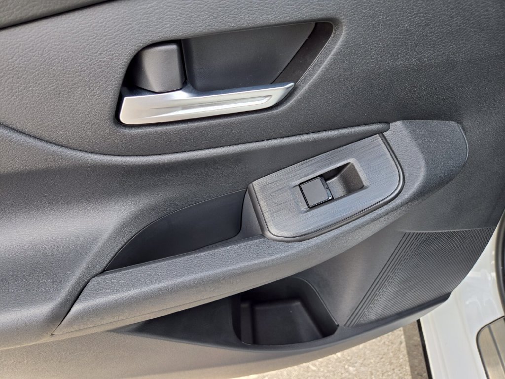 New 2027 Nissan Sentra SR w/ Floor Mat Package FWD image 18