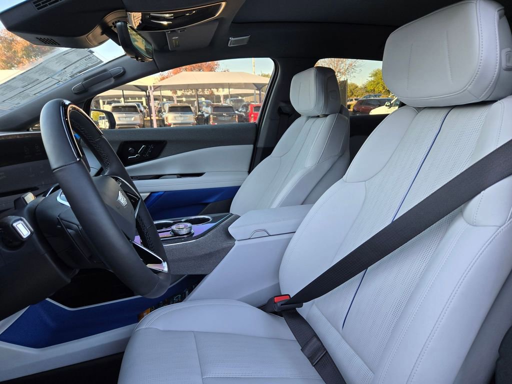 New 2026 Cadillac Optiq Sport 2 w/ LPO, Floor Liner Package image 28