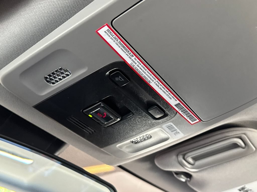 Used 2022 Toyota Camry SE w/ Carpet Mat Package (TMS) FWD image 21