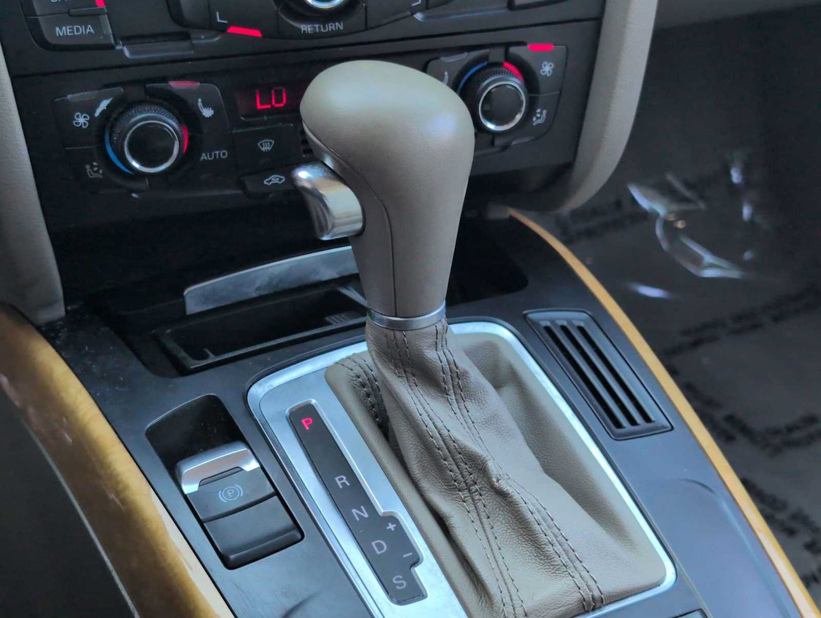 Used 2009 Audi A4 2.0T Premium Plus AWD/4WD image 26