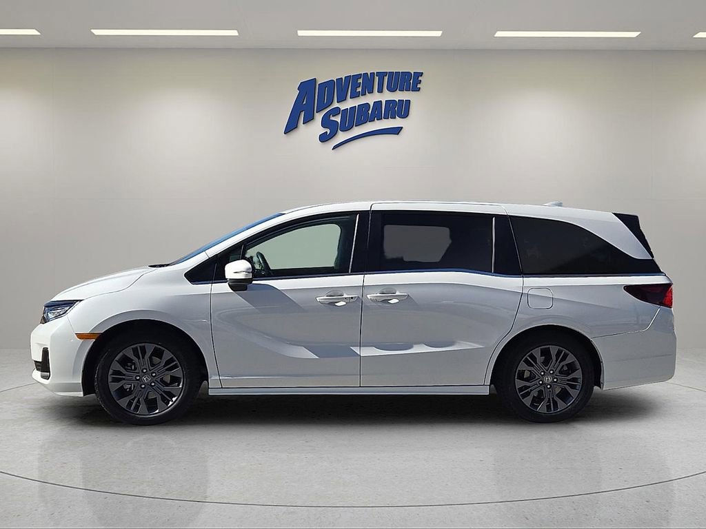 Used 2025 Honda Odyssey Touring image 4