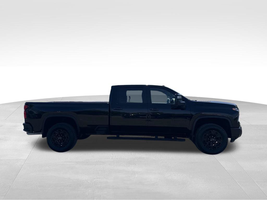 Used 2024 Chevrolet Silverado 2500 LT w/ Midnight Edition AWD/4WD image 25