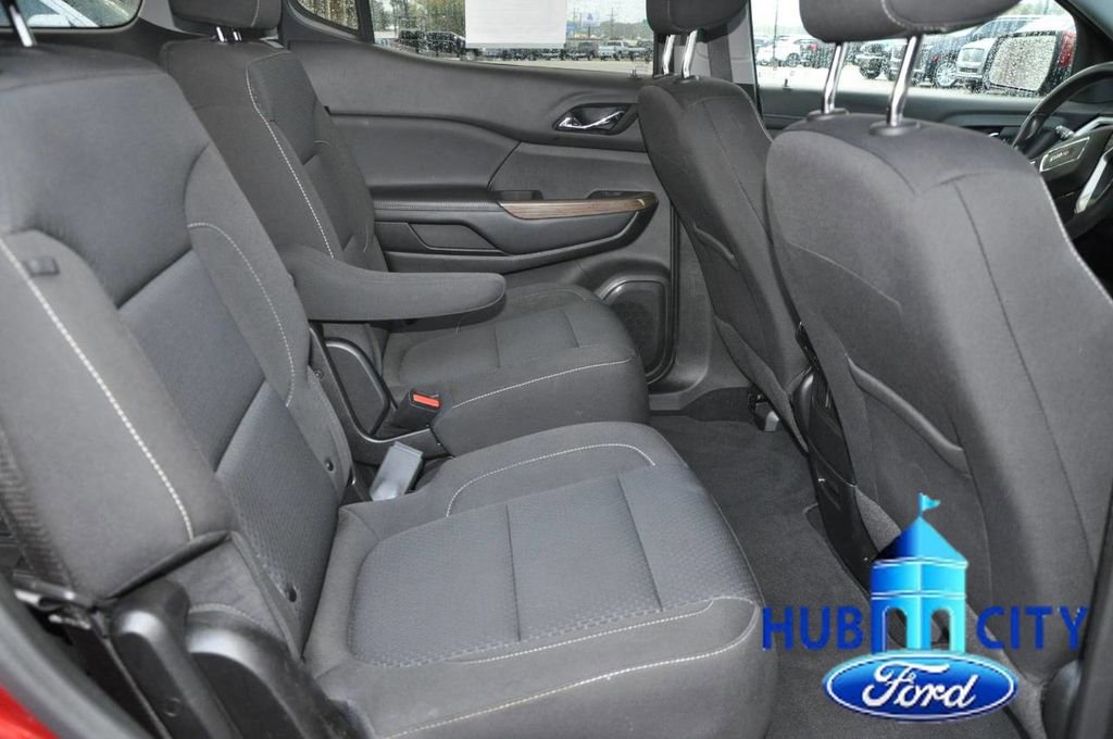 Used 2023 GMC Acadia SLE w/ Driver Convenience Package image 14