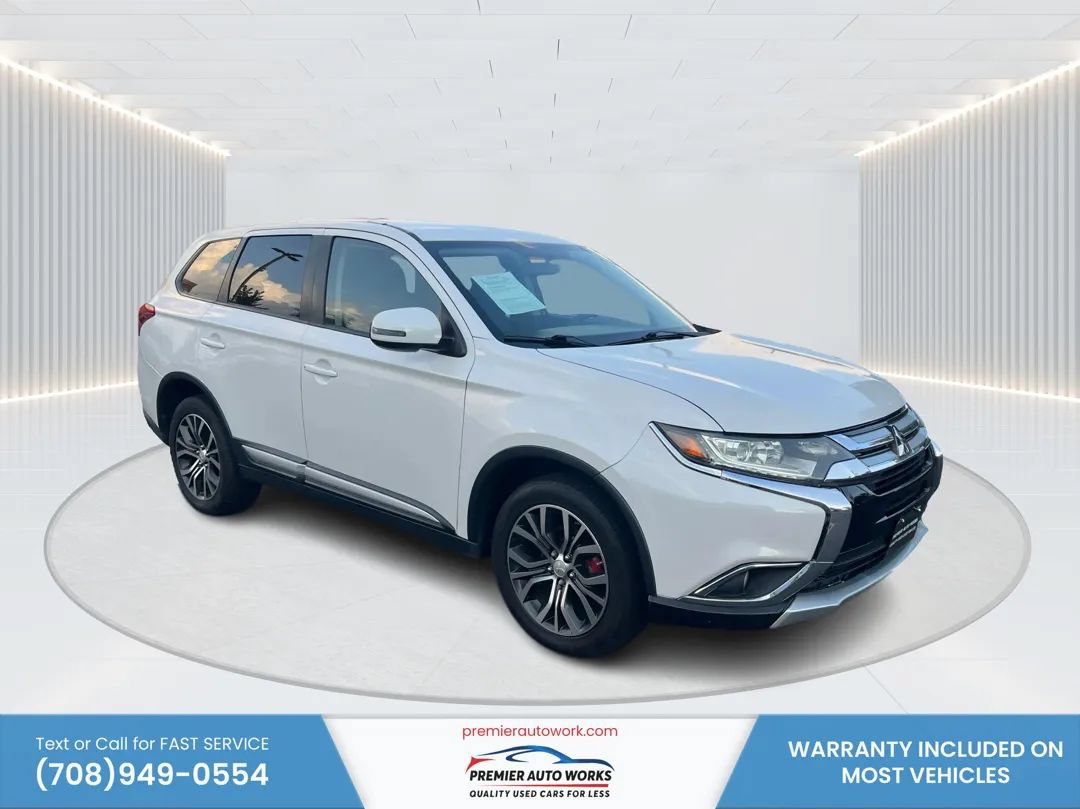 Used 2016 Mitsubishi Outlander SE AWD/4WD image 3