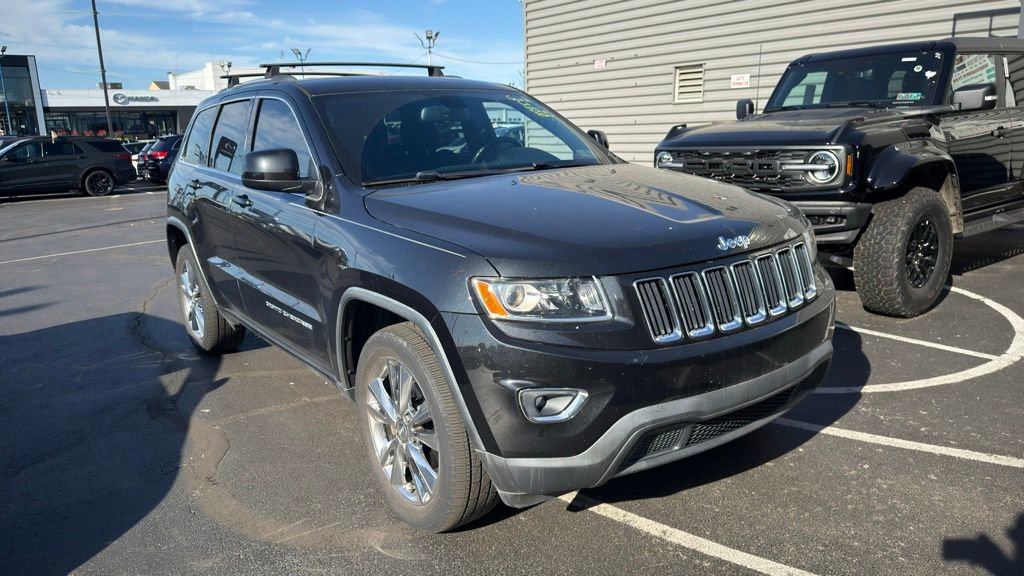 Used 2016 Jeep Grand Cherokee Laredo w/ Quick Order Package 23E AWD/4WD image 4