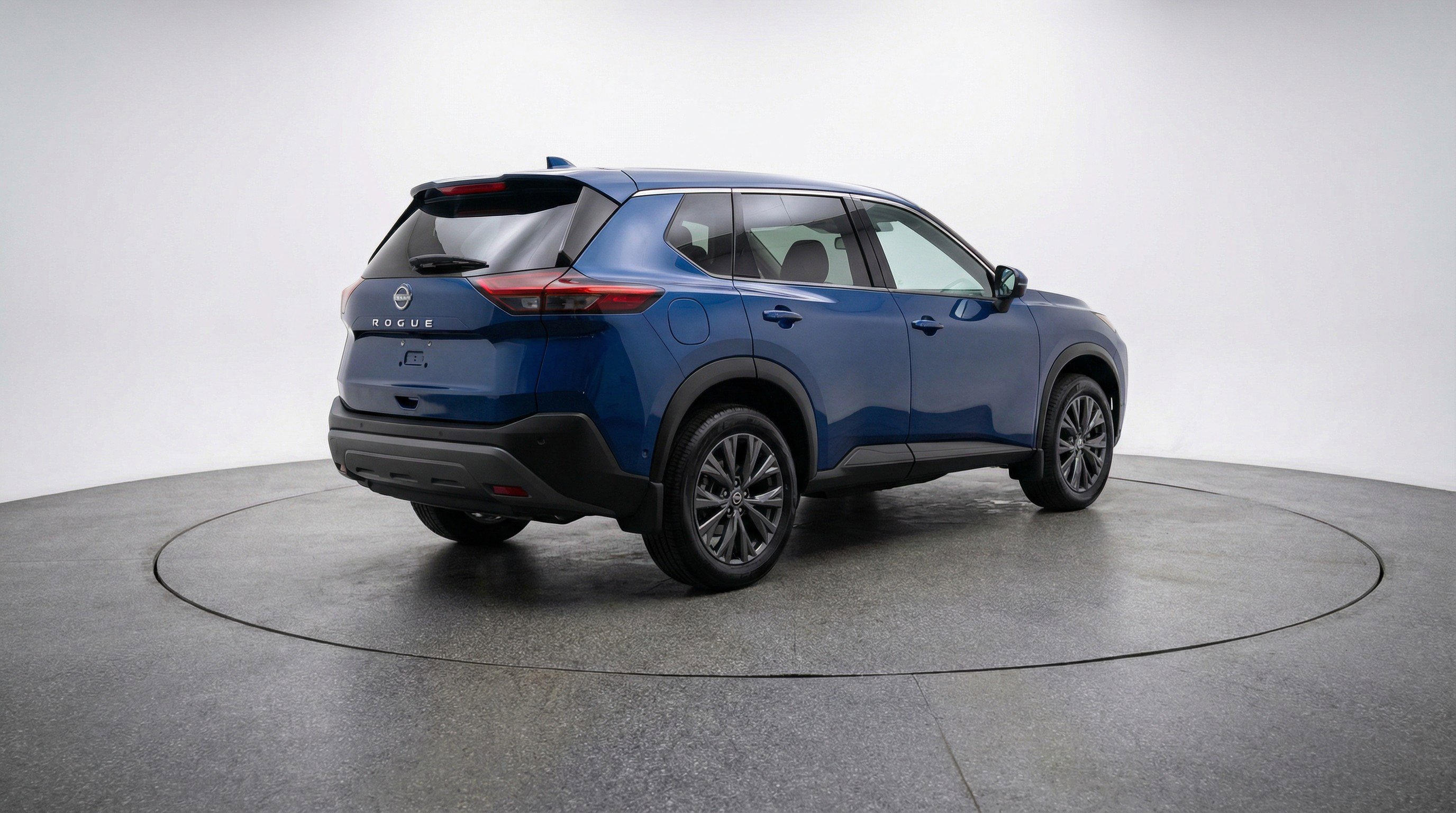 Used 2025 Nissan Rogue SV FWD image 9
