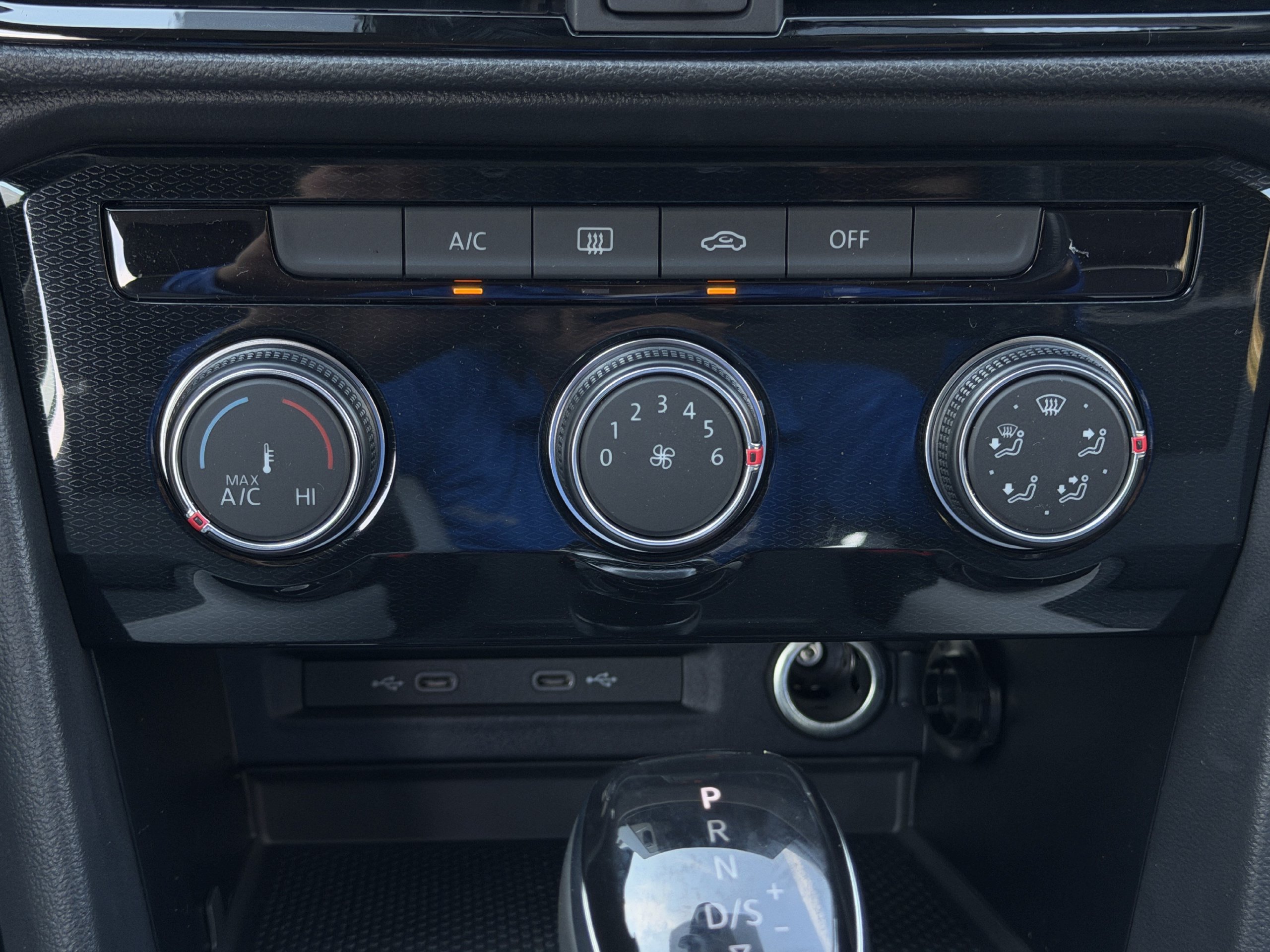 New 2027 Volkswagen Taos S FWD image 15