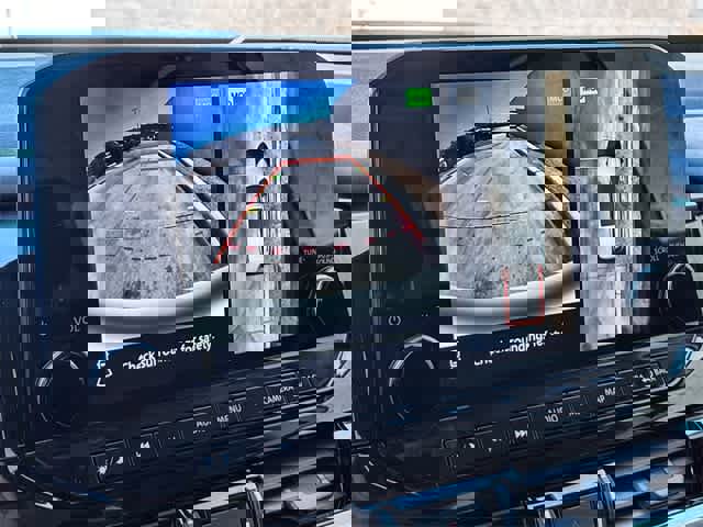 Used 2025 Nissan Pathfinder Platinum w/ Black Appearance Package image 32