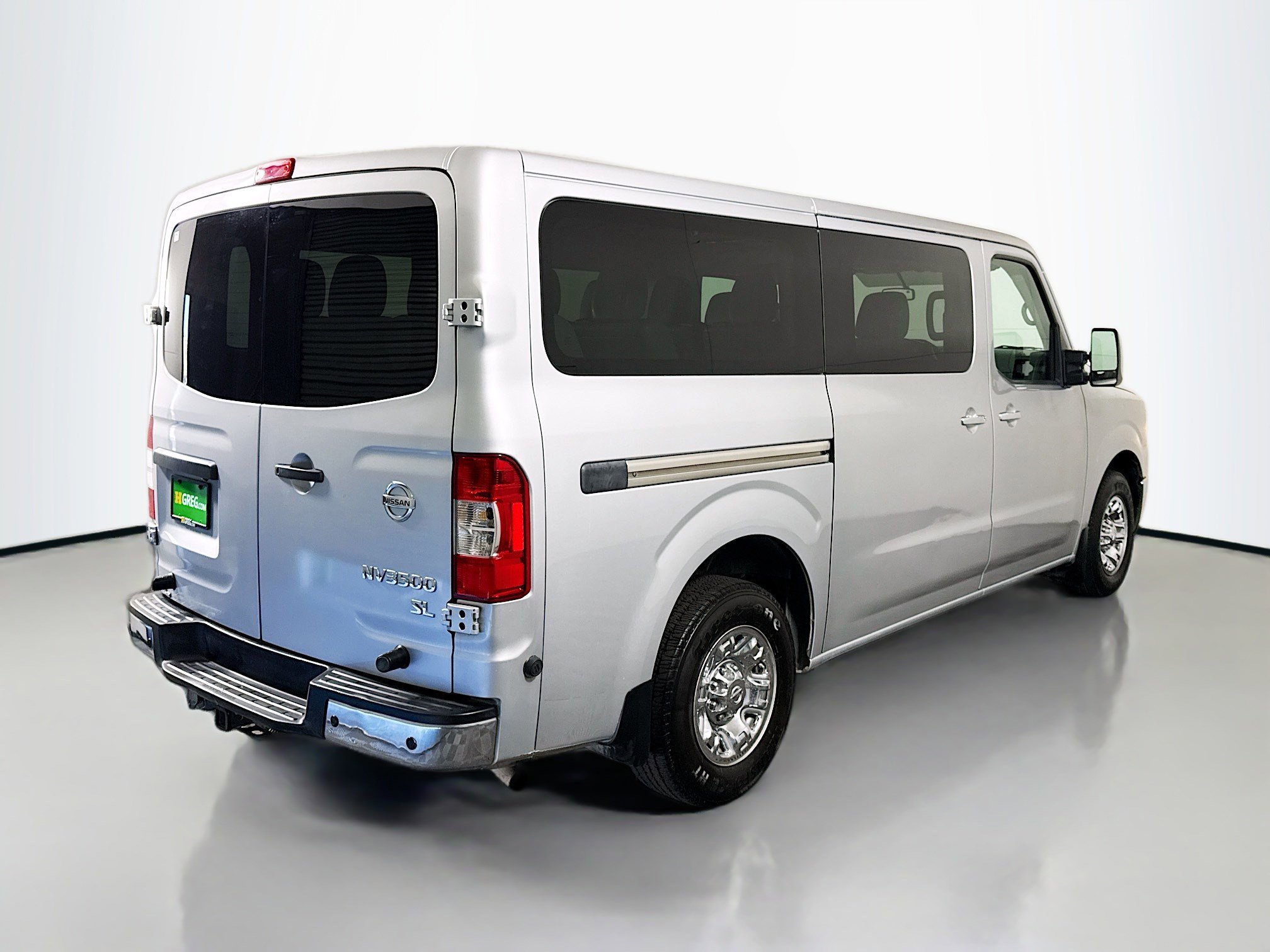 Used 2018 Nissan NV 3500 SL image 10