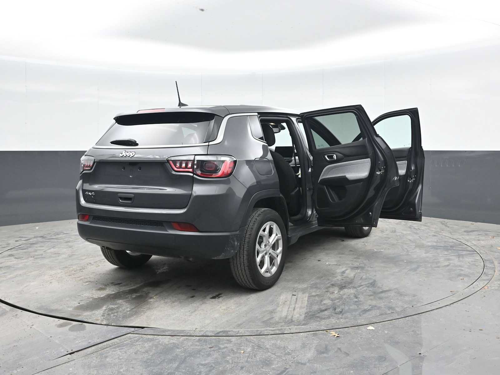 Used 2024 Jeep Compass Sport AWD/4WD image 42