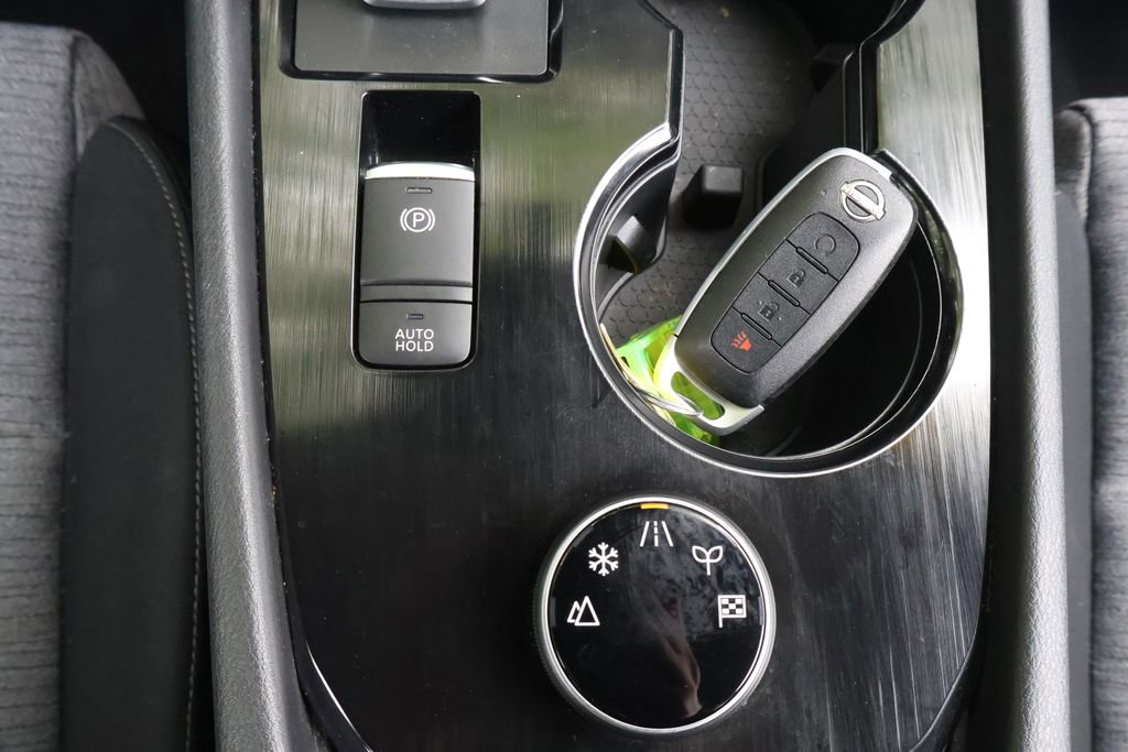 Used 2023 Nissan Rogue SV AWD/4WD image 20