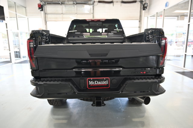 New 2026 GMC Sierra 2500 AT4X w/ LPO, Black Badging Package AWD/4WD image 15