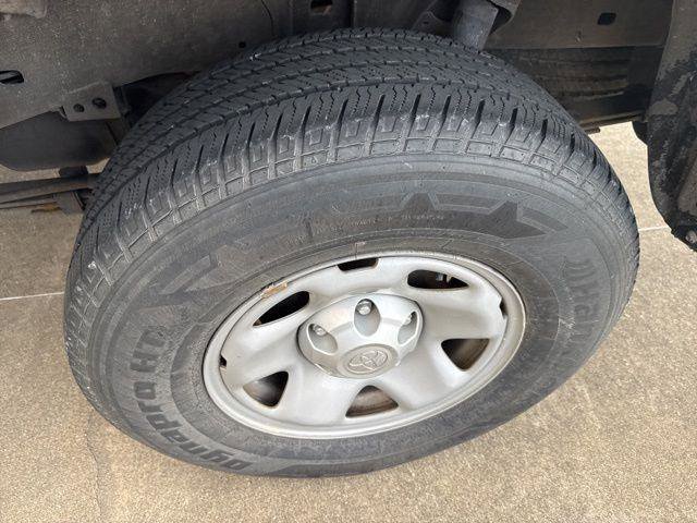 Certified 2019 Toyota Tacoma SR image 3