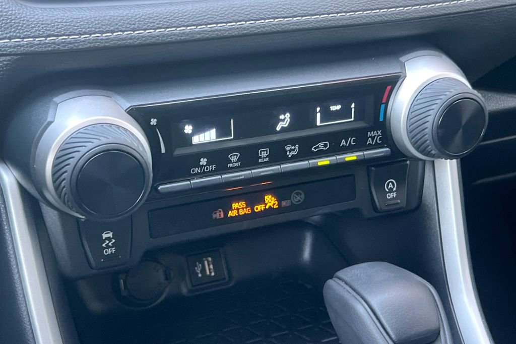 Certified 2025 Toyota RAV4 LE image 22