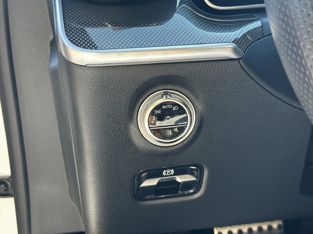 Certified 2026 Mercedes-Benz C 43 AMG 4MATIC Sedan image 35
