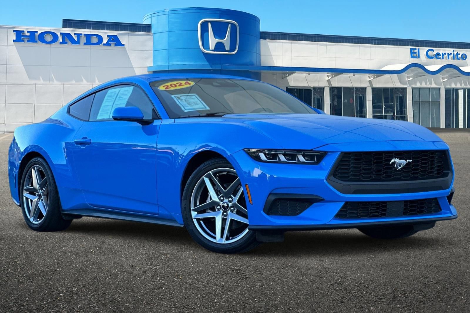 Used 2024 Ford Mustang Coupe image 1