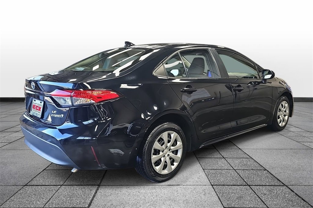 Used 2023 Toyota Corolla LE image 5