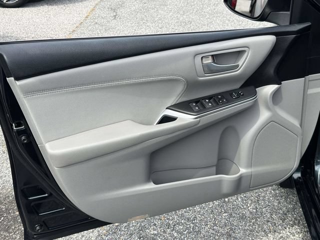 Used 2015 Toyota Camry XLE FWD image 15