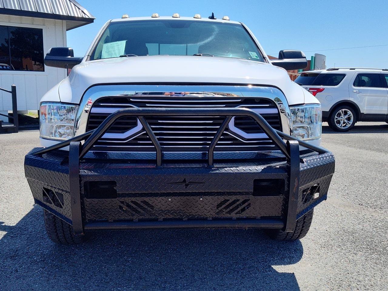 Used 2017 RAM 2500 SLT w/ Snow Chief Group AWD/4WD image 10