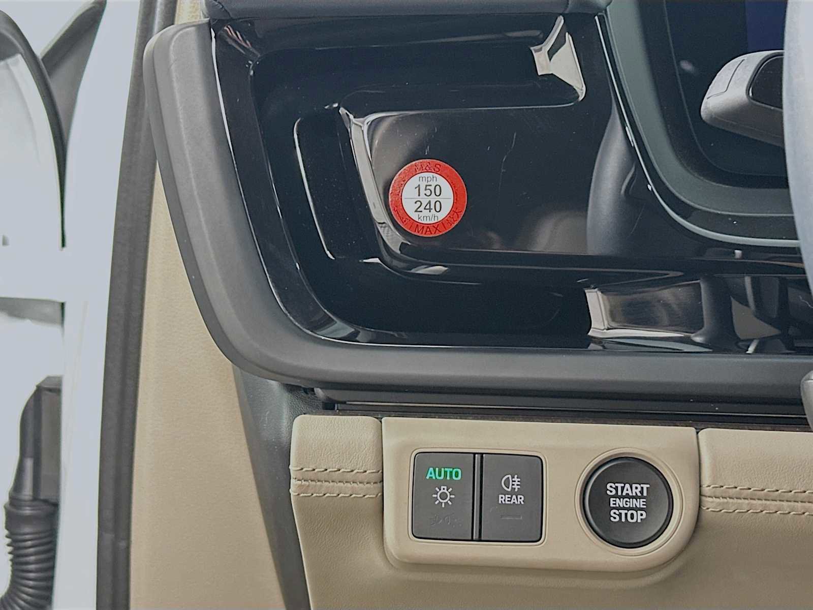 Certified 2024 Porsche Panamera 4 image 13