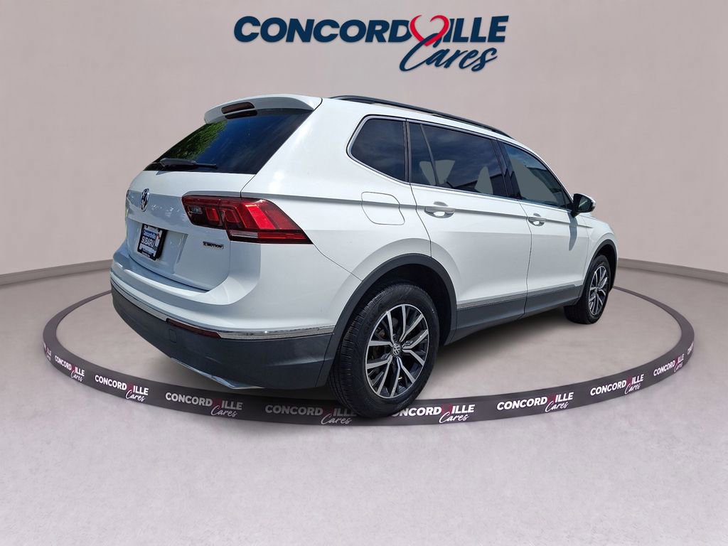 Used 2020 Volkswagen Tiguan SE w/ Panoramic Sunroof Package AWD/4WD image 6