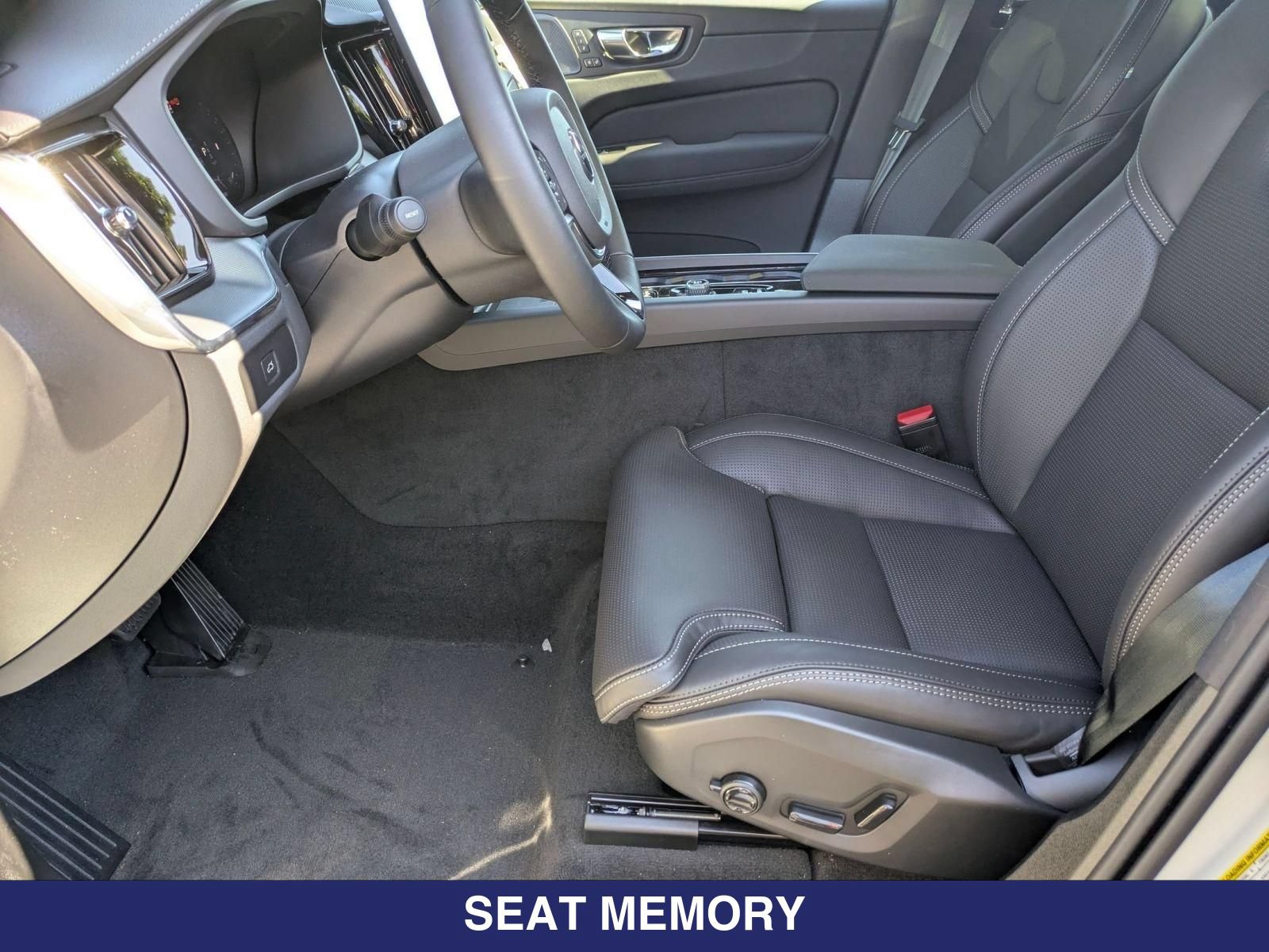 New 2026 Volvo XC60 B5 Ultra w/ Protection Package Premier AWD/4WD image 10