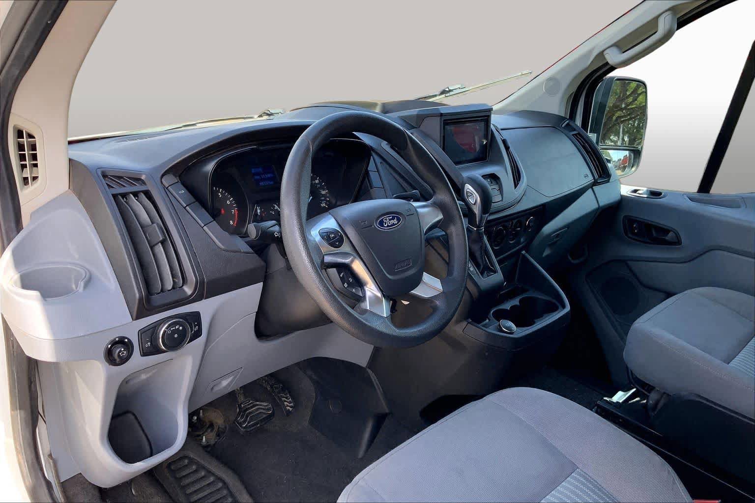 Used 2019 Ford Transit 350 XLT RWD image 18