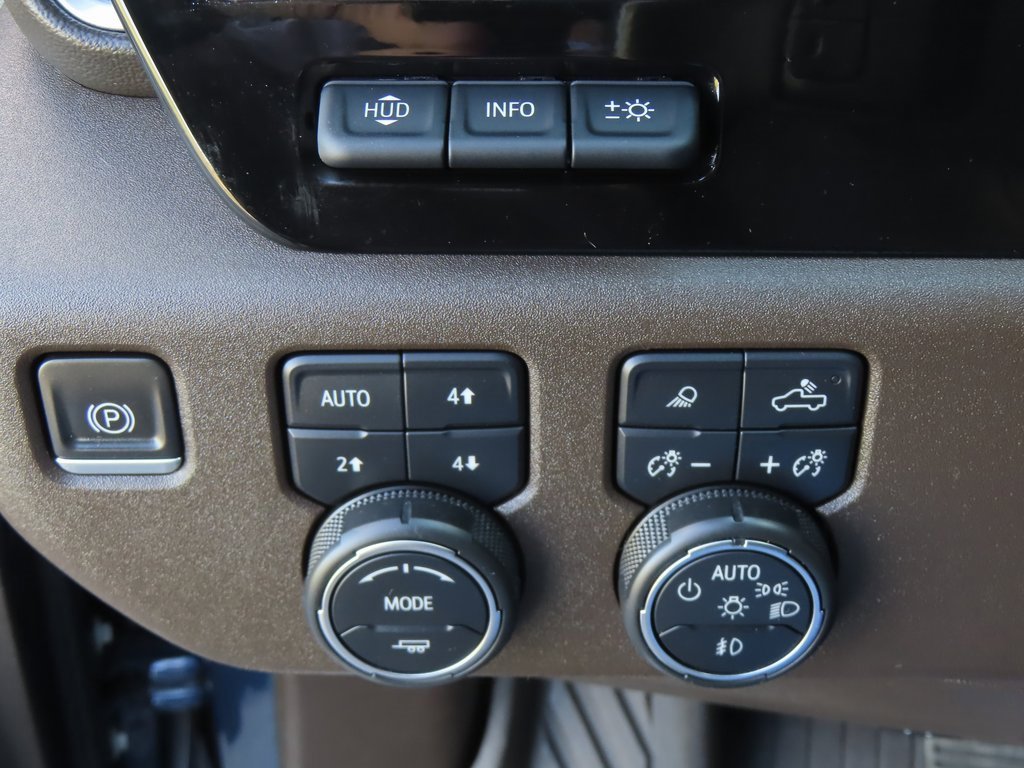 Used 2022 Chevrolet Silverado 1500 LTZ w/ LTZ Premium Package image 16