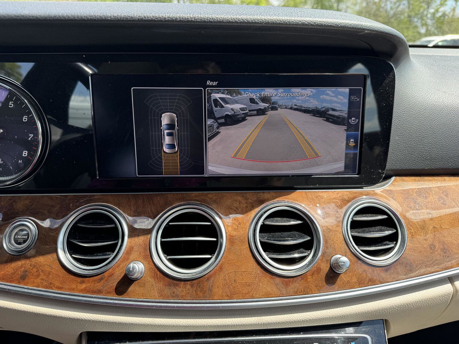 Used 2017 Mercedes-Benz E 300 image 12