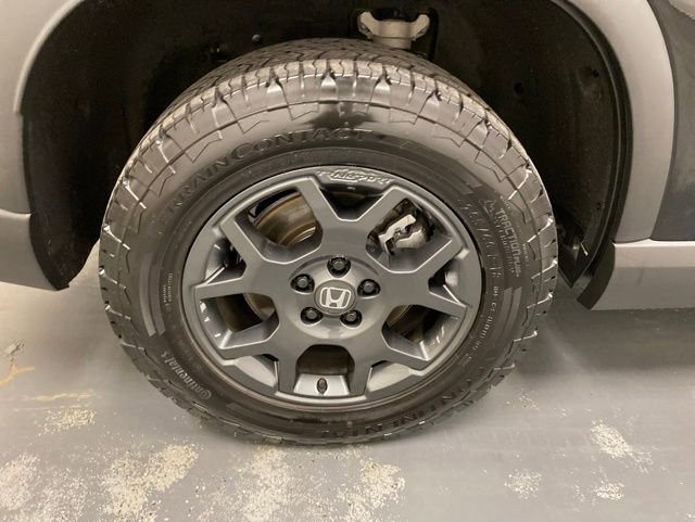 Used 2025 Honda Pilot TrailSport image 35