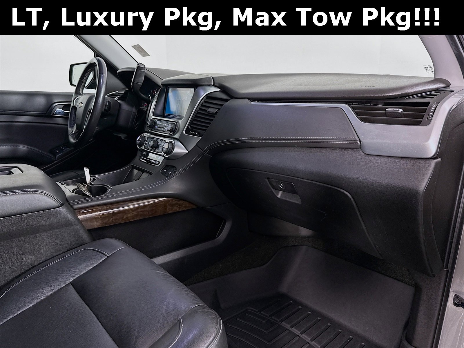 Used 2018 Chevrolet Suburban LT image 34