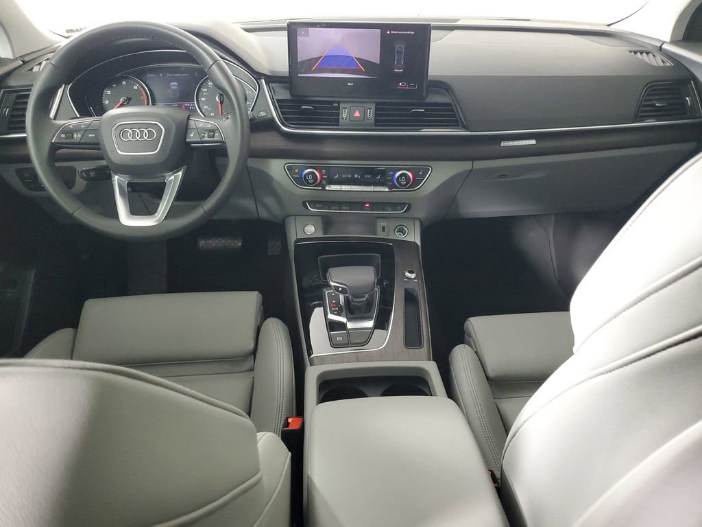 Used 2024 Audi Q5 2.0T Premium w/ Convenience Package image 15