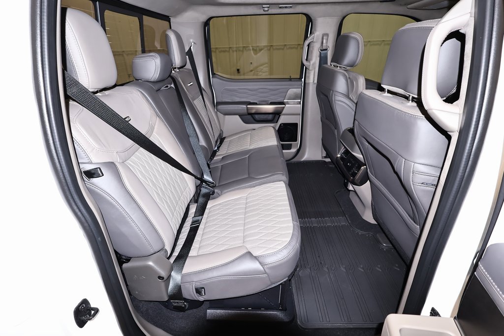 Certified 2026 Ford F350 Platinum w/ Platinum Plus Package image 19