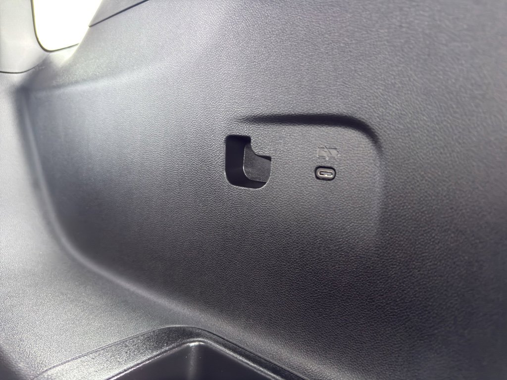 Used 2024 Chevrolet Traverse RS w/ LPO, Floor Liner Package image 37