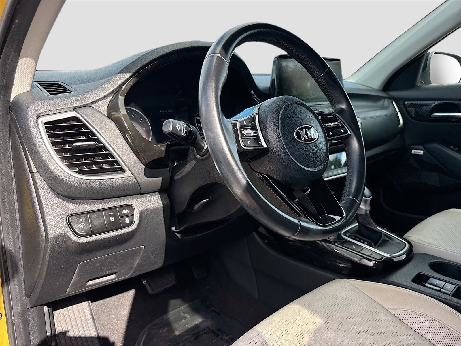 Used 2021 Kia Seltos SX image 9